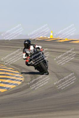 media/Sep-30-2023-SoCal Trackdays (Sat) [[636657bffb]]/Turns 9 and 10 (1010am)/